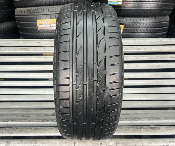 Pneu 225/40/19 Bridgestone Potenza S001 RFT Run Flat / Pneu 225/40R19 Run Flat 