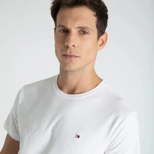 A Camiseta Tommy Hilfiger Masculina Essential Cotton Importada