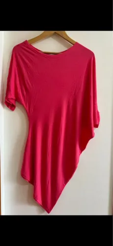 Blusinha feminina em malha, na cor coral, tamanho P