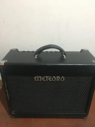 Cubo de guitarra Meteoro MGV 7