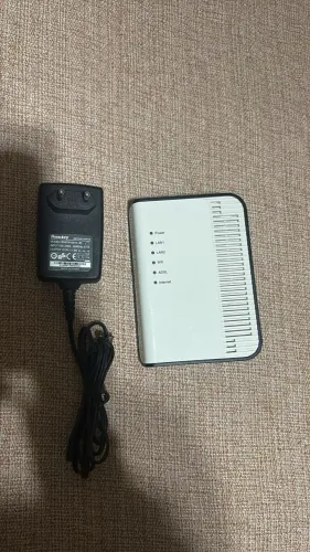Modem Adsl Wifi Datacom Modelo Dm2270 2ft+2wi