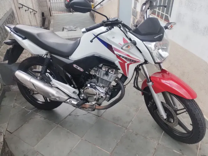 Titan 150 ex 2015 filé