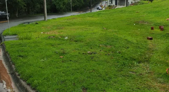 Terreno em Condomínio 