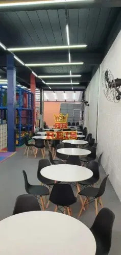Prédio Comercial para Festas e Eventos 2 Andares por R$1.900.000,00 - Taboão - Diadema S/
