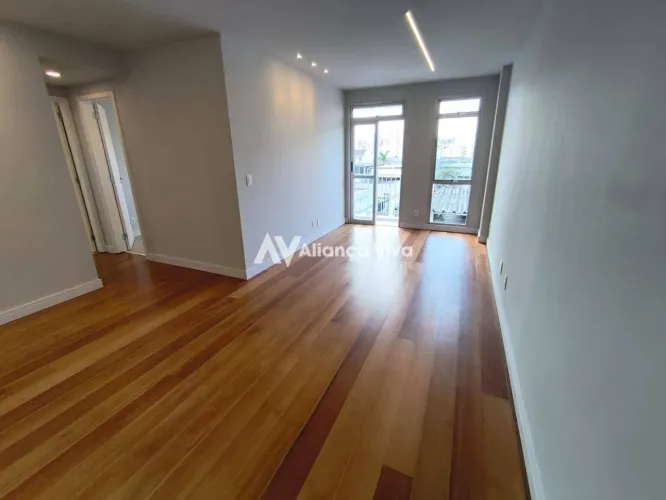 Rio Comprido | Apartamento 3 quartos, sendo 1 suite