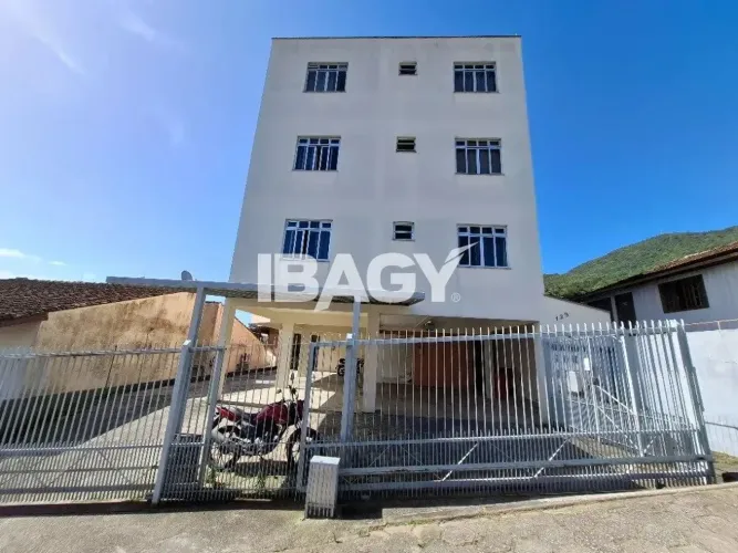 Excelente Apartamento 1 dormitório(s) em Costeira Do Pirajubae - Florianópolis