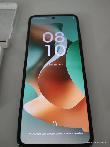 Motorola Razr 60 novo sem uso. nota fiscal na garantia