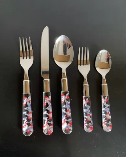 Conjunto de talheres com 5 peças 