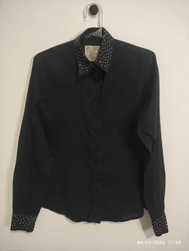 Camisa manga longa com aplique