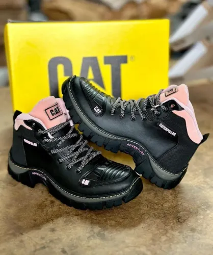 Bota Cat de Trilha Feminina