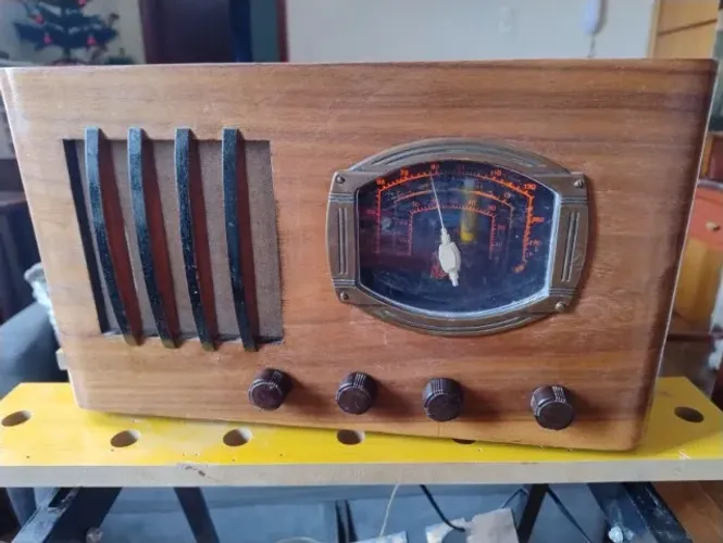 Radio Philips valvulado final anos 30 Funcionando Gabinete restaurado