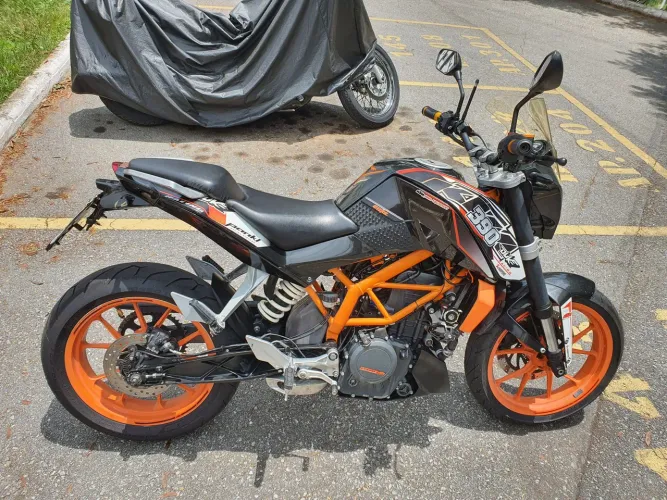 KTM DUKE 390 modelo 2015