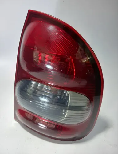 Lanterna Direita Corsa Classic Sedan 2000 A 2010 Paralelo Direito (Usado) 