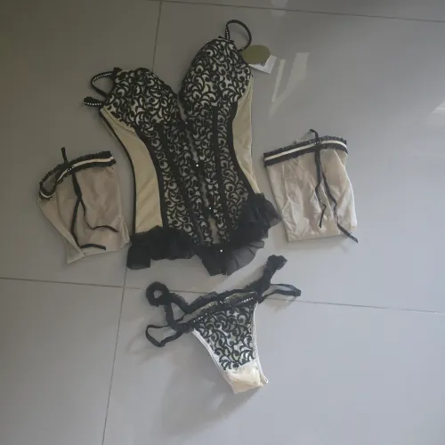 Conjunto Corselet Fruit de La Passion 