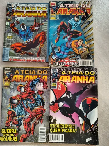 Lote com 13 gibis A Teia do Aranha