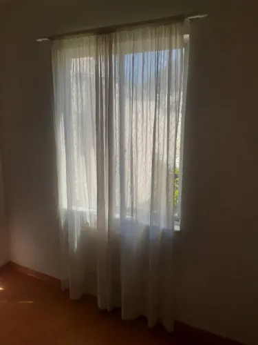 Par de Cortinas Brancas