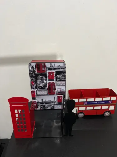 Kit Londres: Porta Livros, Porta Caneta e Lata Decorativa