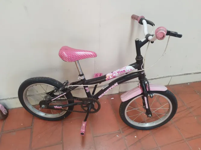 Bicicleta infantil usada