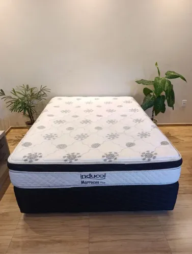 Cama box casal semi nova (entrego)
