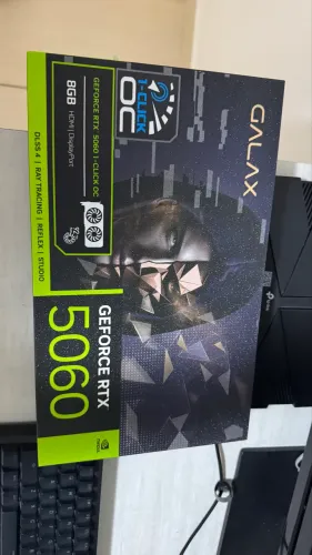 RTX 5060 GALAX - 8GB - 1 CLICK OC 