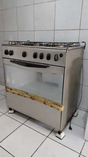 Vendesse fogão de 6 bocas para reparo 