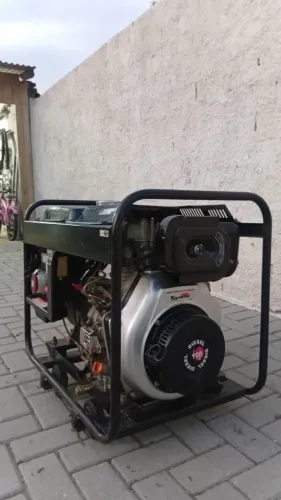 Gerador Toyama Diesel 100fe