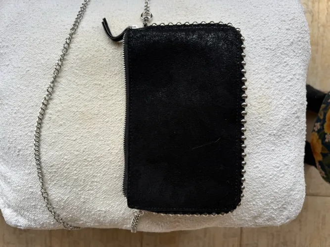 Bolsa Zara Preta Tiracolo com Corrente Prata - Usada 2x, Impecável