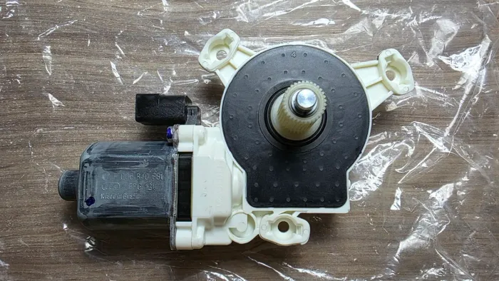 Motor Vidro Elétrico Dianteiro Esquerdo Gol Saveiro Voyage Original VW<br>