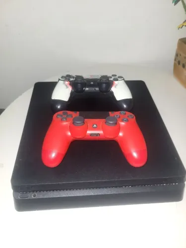 PS4 500g slim