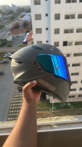 CAPACETE KYT