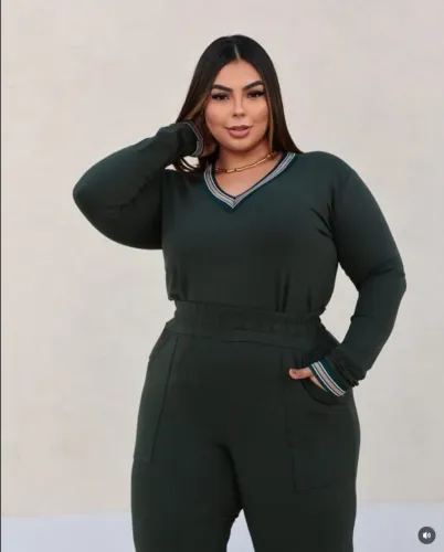 Conjuntos plus size moletinho