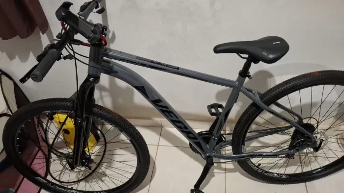 Bicicleta aro 29, novinho, não tem nem 2 semanas.