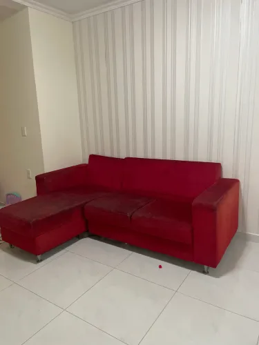 Sofá três lugares