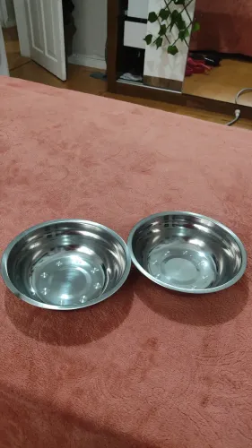 Tigela para cachorros em inox