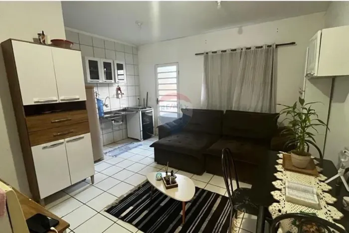 OPORTUNIDADE IMPERDÍVEL - INVESTIMENTO COM RETORNO GARANTIDO - CASA COM 3 QUARTOS, SUÍTE A