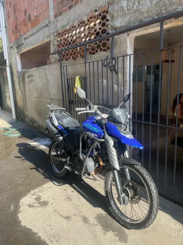 Yamaha XTZ 250 Lander Connected 2025