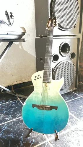 Violão Modena