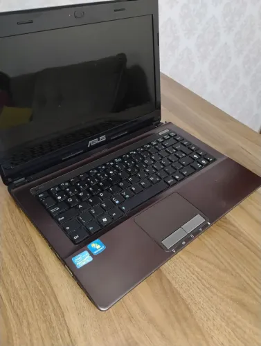 Notebook Asus com defeito 