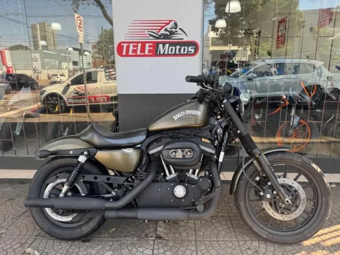 HARLEY-DAVIDSON XL883 R 2012