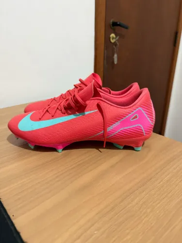 Chuteira Nike Mercurial Vapor 16 Campo
