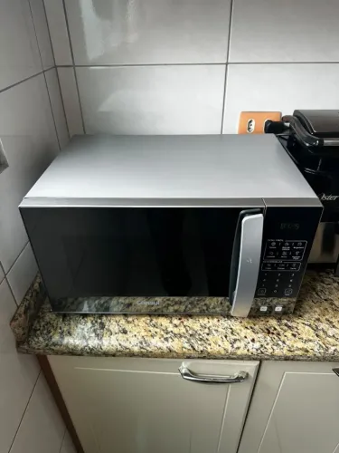 Micro-ondas Consul 32L Prata Espelhado - Perfeito Estado (Motivo: Mudança)