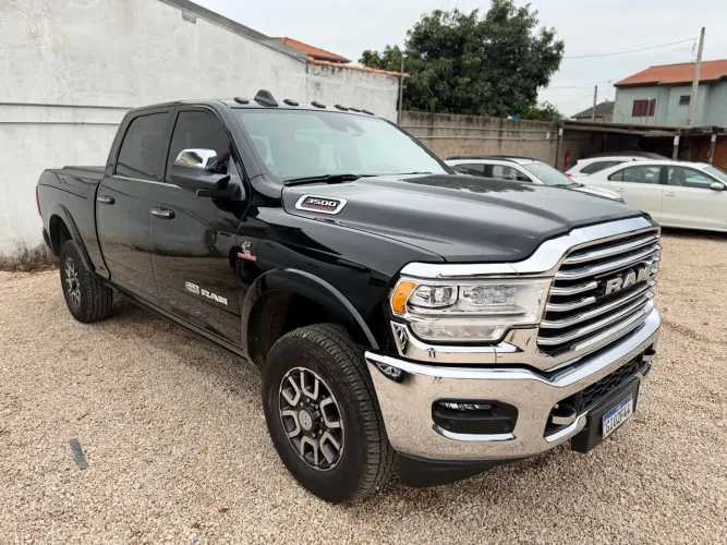 Ram 3500 Limited Longhorn 6.7 TB CD Diesel 2022