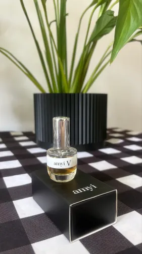 Perfume Amyi V Travel Size