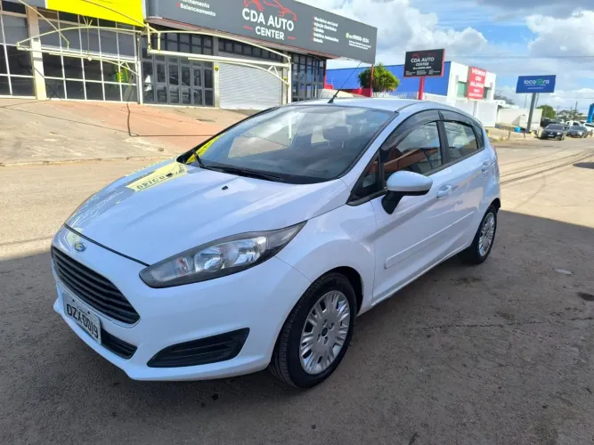 Ford Fiesta 1.5 16V Flex Mec. 5P 2015