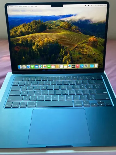 MacBook M3 13 polegadas 