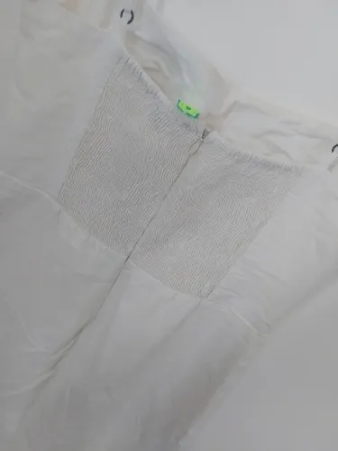 Vestido curto usado uma única vez