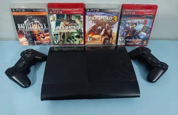 PlayStation 3 superslim desbloqueado com jogos 