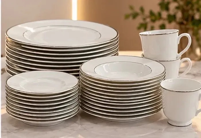 Aparelho de Jantar e Café New Bone China com Filete Prateado - 52 Peças