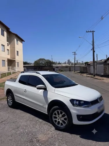 Volkswagen Saveiro Highline 1.6 T. Flex 8V CD 2015