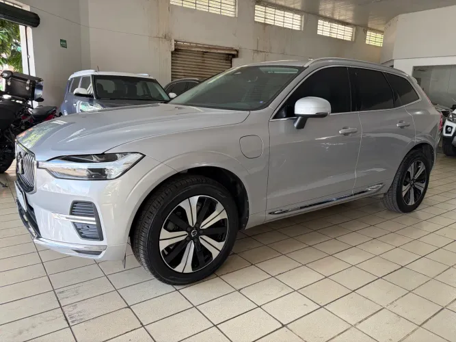 Volvo XC-60 T-8 Plus 2.0 AWD (híbrido) 2023